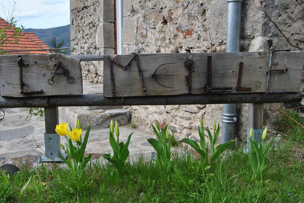 Gite De La Meille Chamalières-sur-Loir Εξωτερικό φωτογραφία